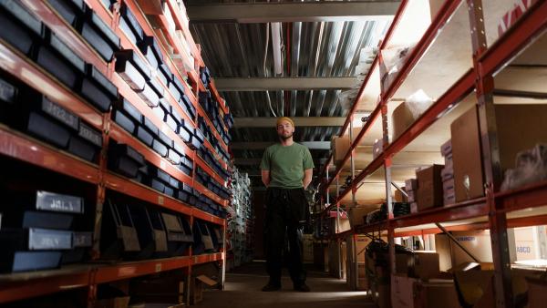 Como se clasifican los inventarios de mercancías en Colombia?